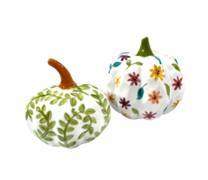 Huebneroaks Fall Floral Gourds